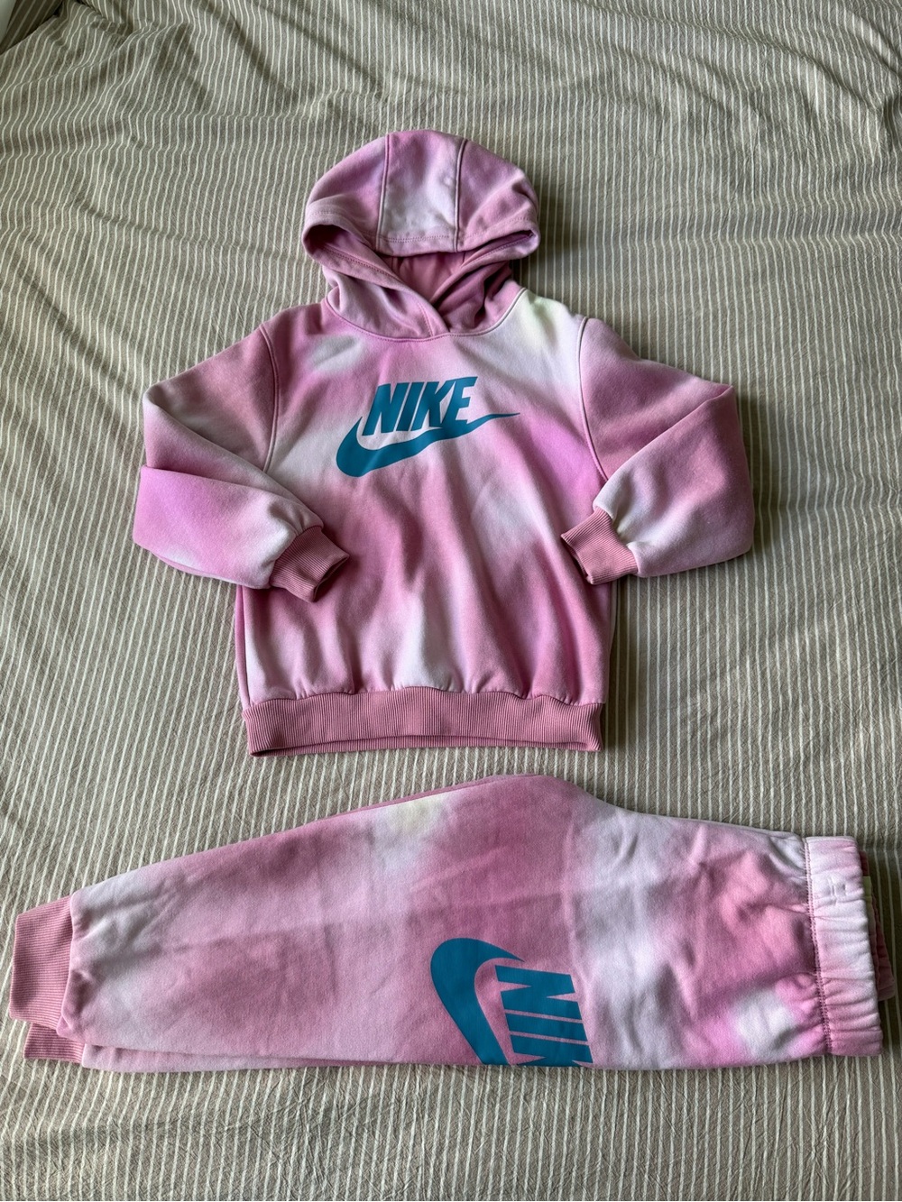 Nike Kids Pink Tie-Dye Sweatshirt & Joggers